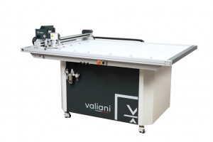 Valiani INVICTA V 80 - 82x63cm